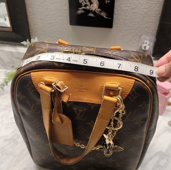 🤎🤎🤎 Louis Vuitton Excursion Monogram Bag w/COA and Dustbag🤎🤎🤎 - Picture 16 of 16
